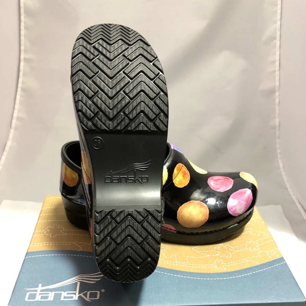 New! Dansko Women's Pro Planet Patent Clogs - Picture 5 of 5